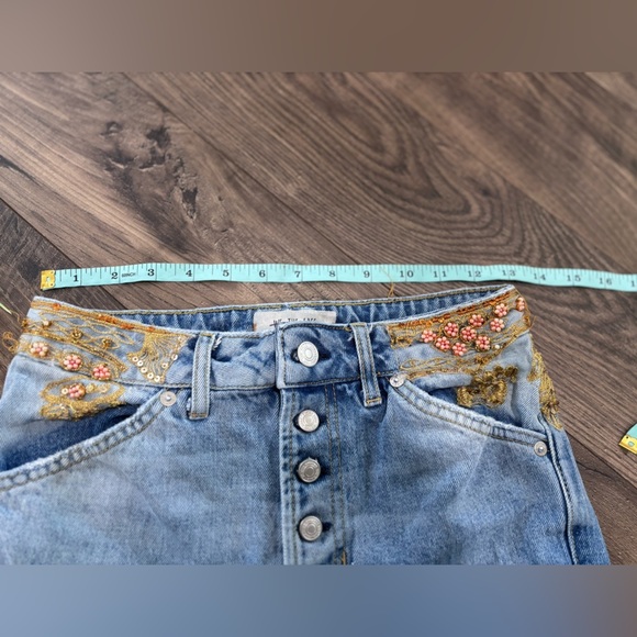 We The Free Women’s Novelty Embellished Jeans Size 25 - Picture 5 of 13